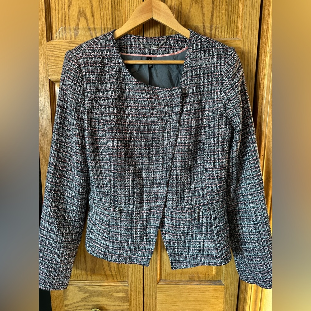 White House black market tweed like peplum jacket